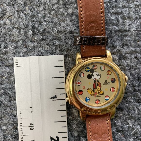 Lorus Quartz Mickey Mouse Country Flag Colors Musical Watch V421-0020 “Working” - Picture 11 of 13